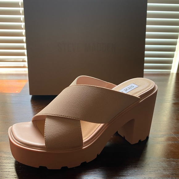 Never Worn Steve Madden SMASH Sandals- size 7 - Picture 3 of 8